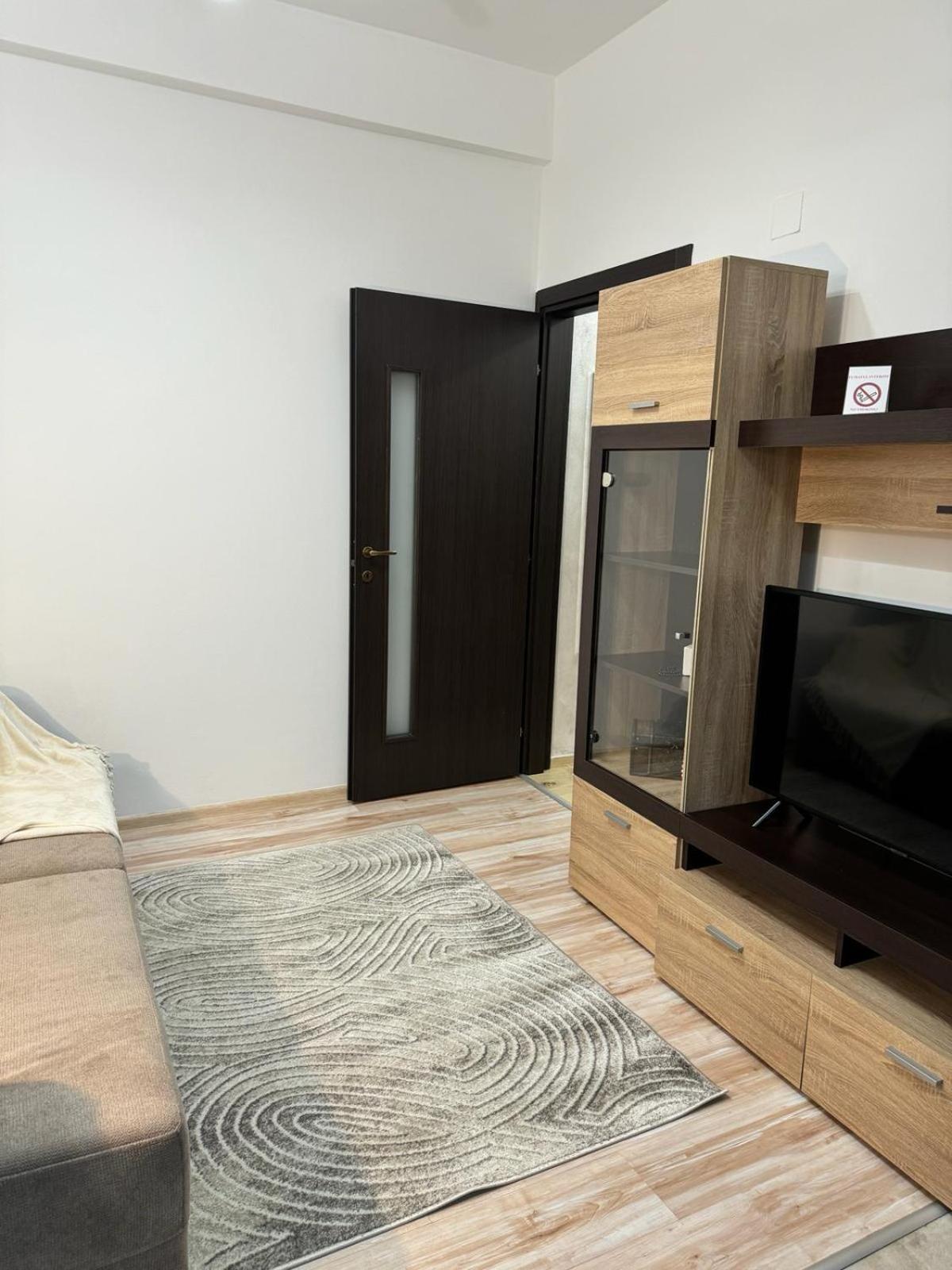 Luxury Young Residence Iasi Ngoại thất bức ảnh
