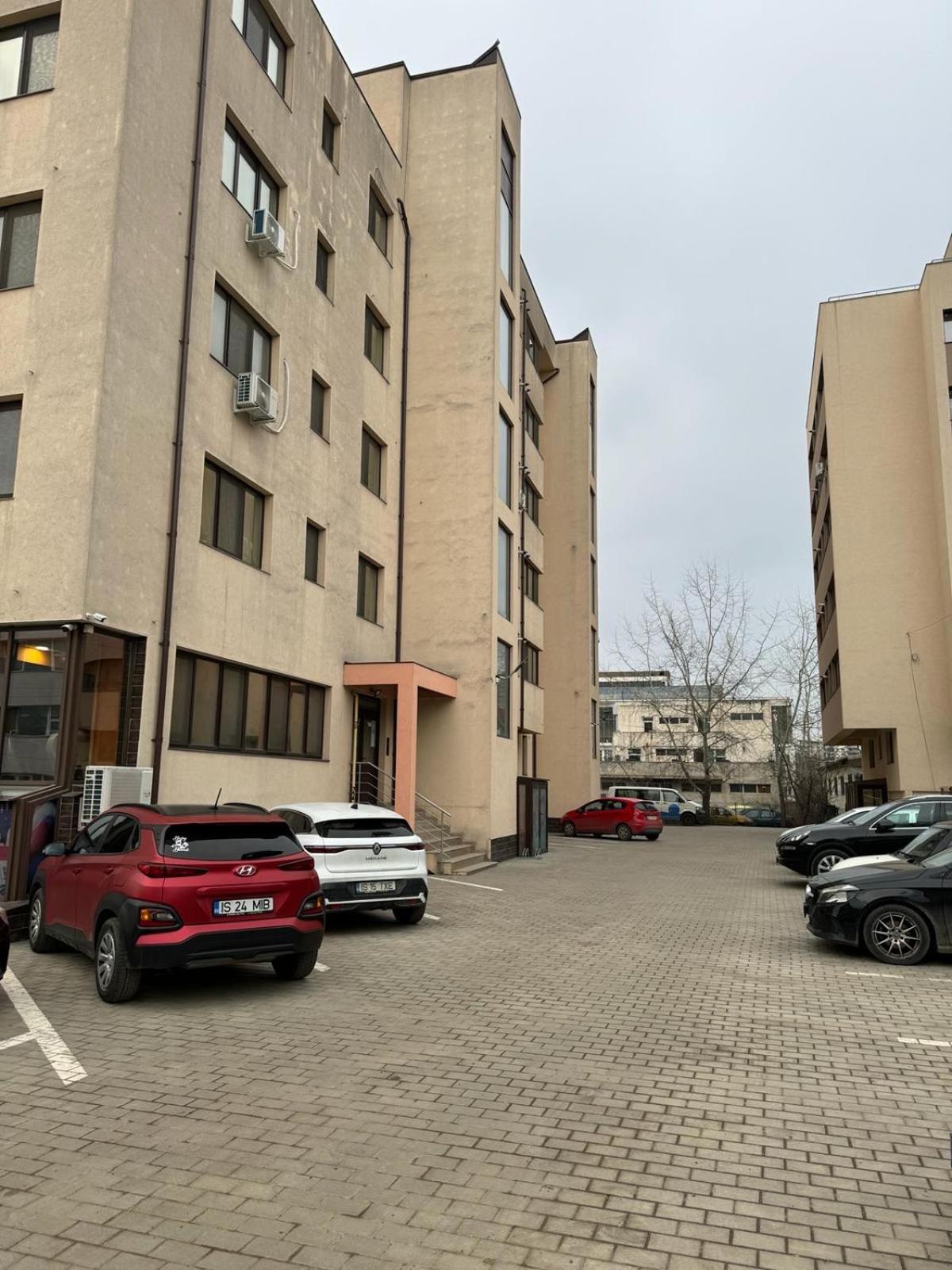 Luxury Young Residence Iasi Ngoại thất bức ảnh